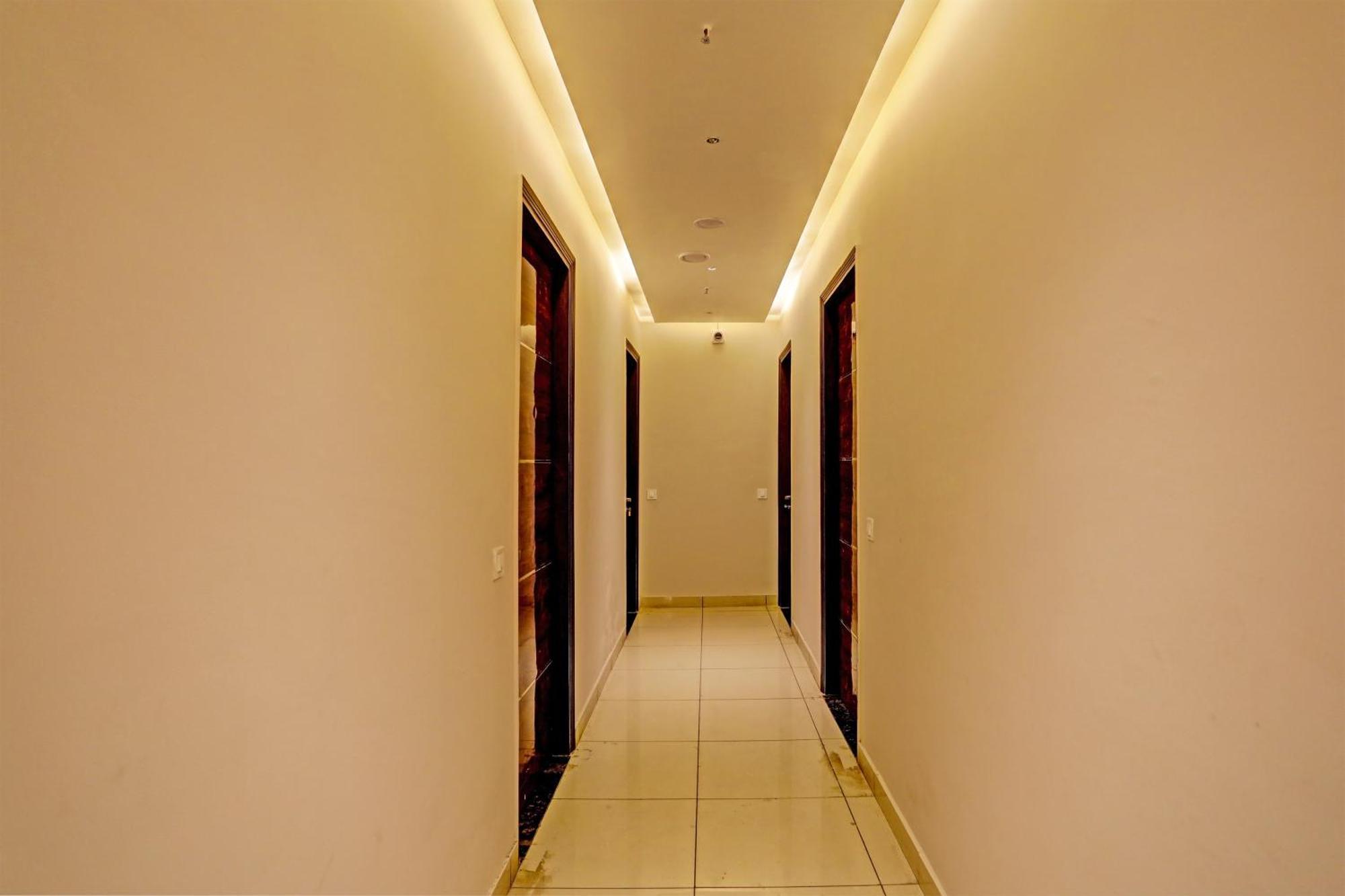 Hotel O Miraas Hotel And Banquet Hall Лудхіяна Екстер'єр фото